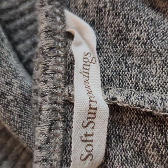 Soft surroundings sweter - Picture 5 of 7